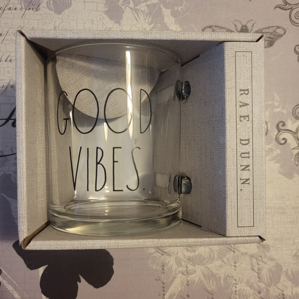 GOOD VIBES Rae Dunn 18 oz Glass Mug